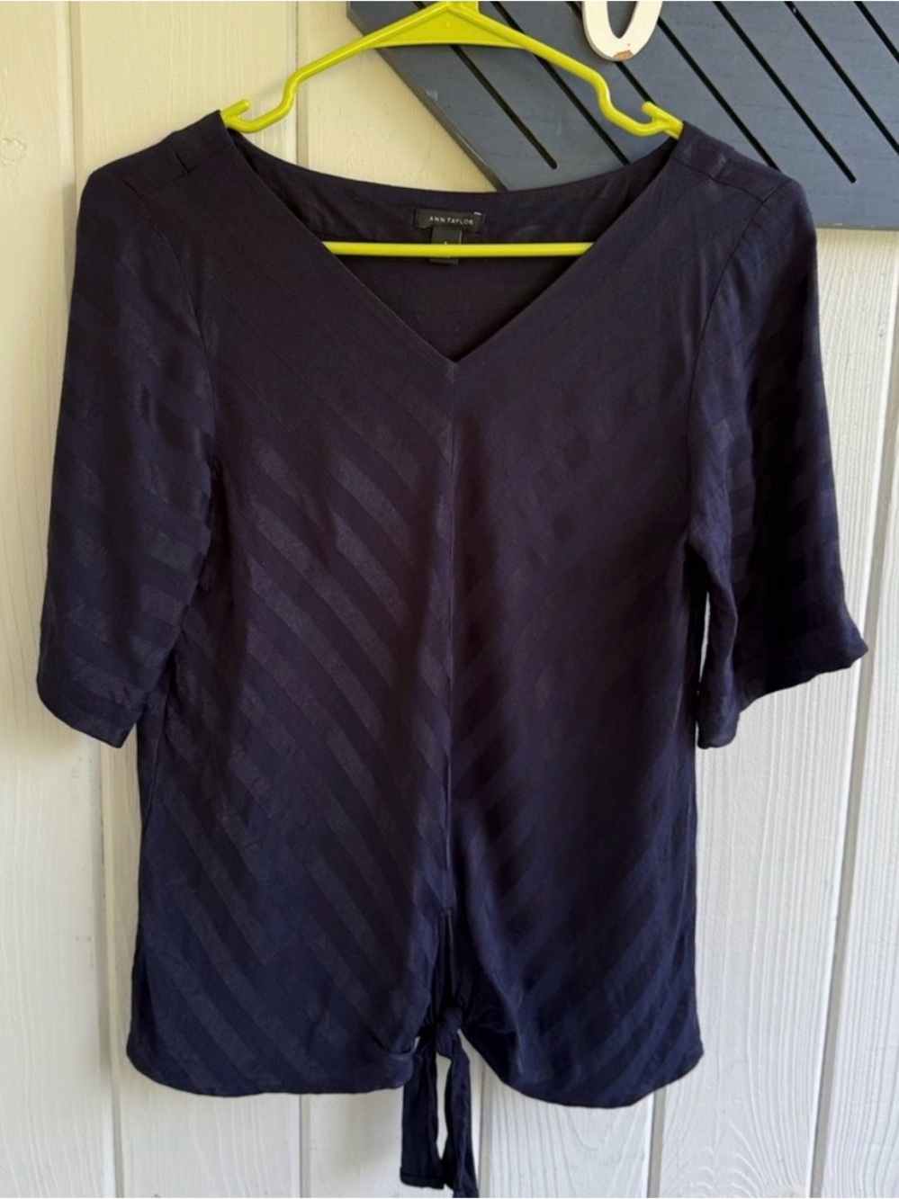 Ann Taylor Navy V-Neck Tie-Hem Blouse
